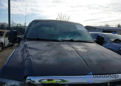 2001 Ford Excursion Limited z USA, uszkodzony, nr VIN 1FMSU43F31EA08680